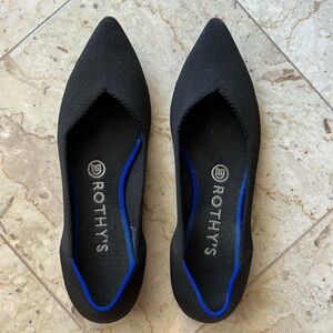 Rothy’s black shoes pointy toe. Size 7